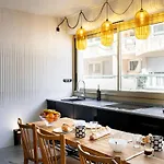 Le Carrere - Tres Elegant Appartement Avec Balcon