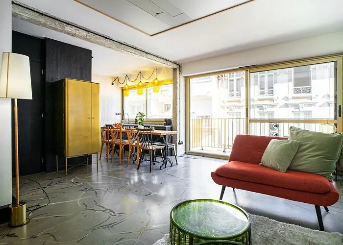Le Carrere - Tres Elegant Appartement Avec Balcon